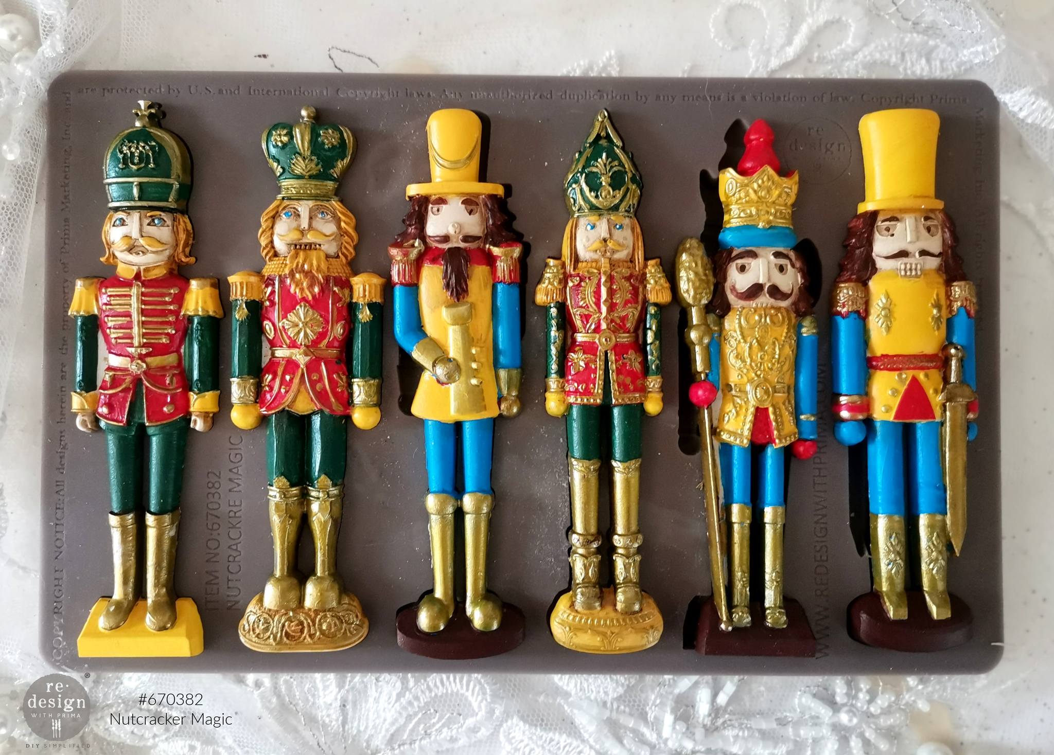 Re-Design with Prima Christmas NUTCRACKER MAGIC Food Safe Heat Resistant Resin 5X8 #670382