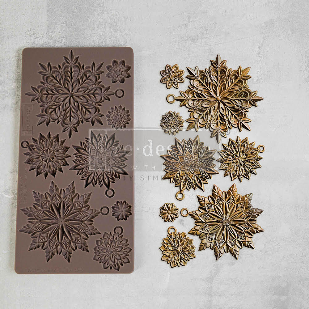 Re-Design with Prima PAPERCRAFT CHARMS Snowflakes Christmas Moulds - Food Safe Heat Resistant Resin 5X10 #670405