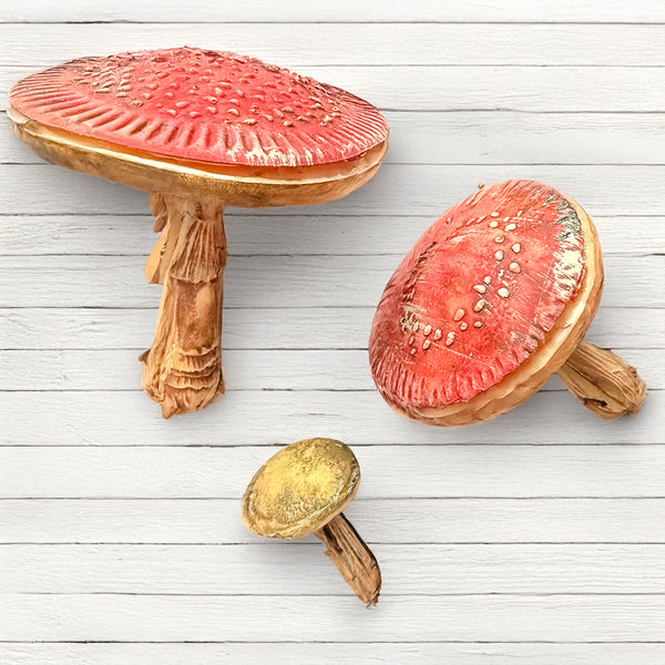 Stamperia WHISPERING WOODS - 3D MUSHROOMS A5 Silicone Mixed Media Moulds Resin #KACMA588