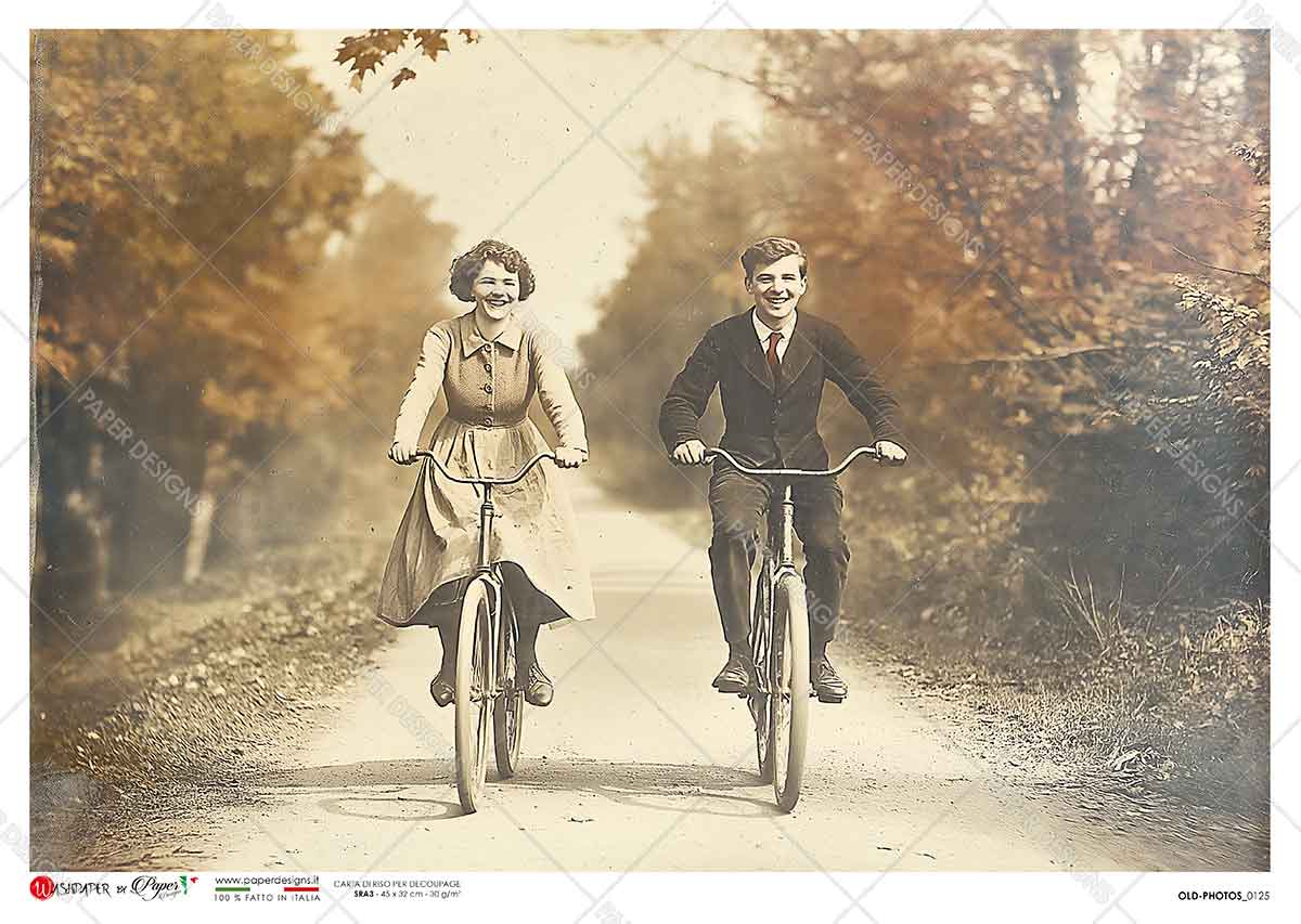 Paper Designs VINTAGE COUPLE BIKE RIDING A4 Decoupage Rice Paper #OLDPHOTOS_0125